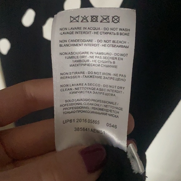 Gucci Skull Logo XL 100% Cotton Black Graphic T-Shirt - Picture 11 of 11